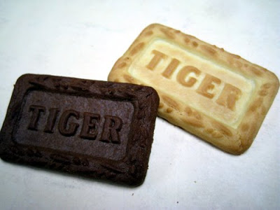 Kraft Tiger Energy Biscuits in chocolate and vanilla