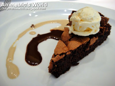 Flourless Chocolate Cake with Honeycomb Ice Cream at Sala Bistro