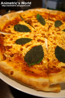 Pizza Margherita at Kuppa Roastery and Cafe