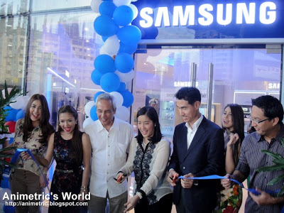 Samsung at Robinsons Magnolia