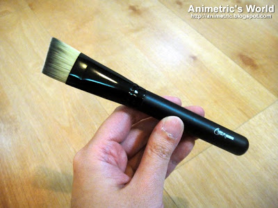 Charm Pro #22 Angled Foundation Brush Review