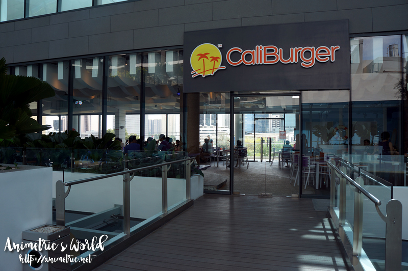 Caliburger Century City Mall