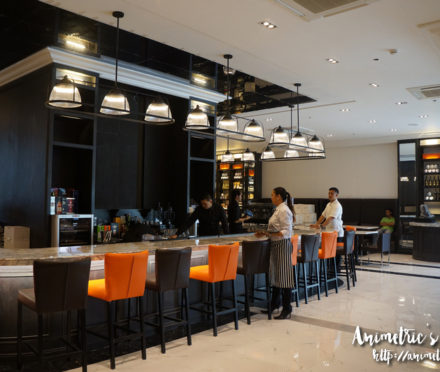 Todd English Food Hall SM Aura
