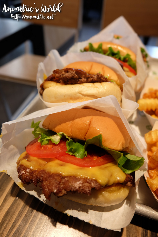 Shake Shack Yokohama Japan