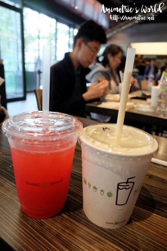 Shake Shack Yokohama Japan