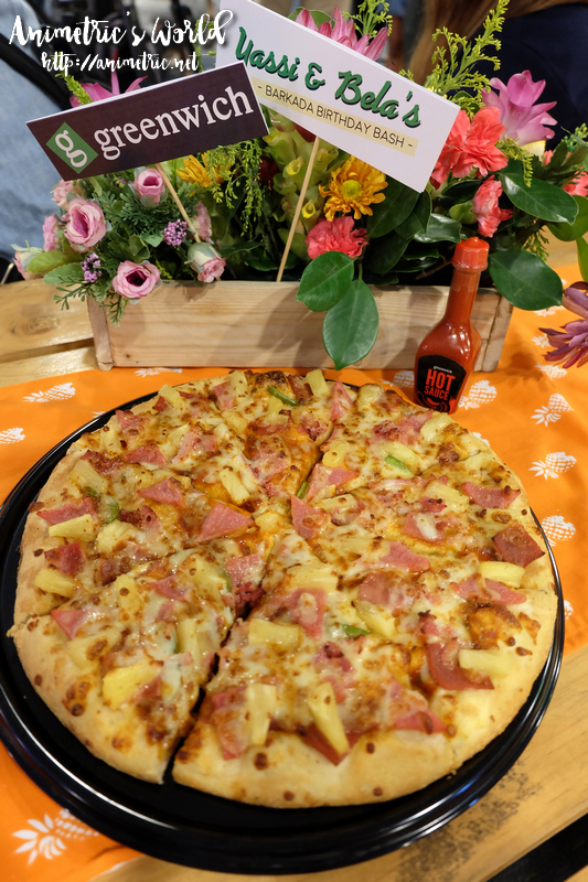 Greenwich Hawaiian Overload Pizzas