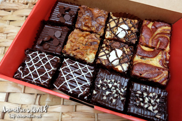 Let's celebrate 30 years of Brownies Unlimited! Animetric's World