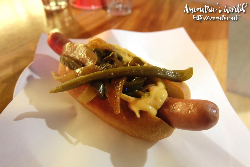 Pink's Hot Dog BGC